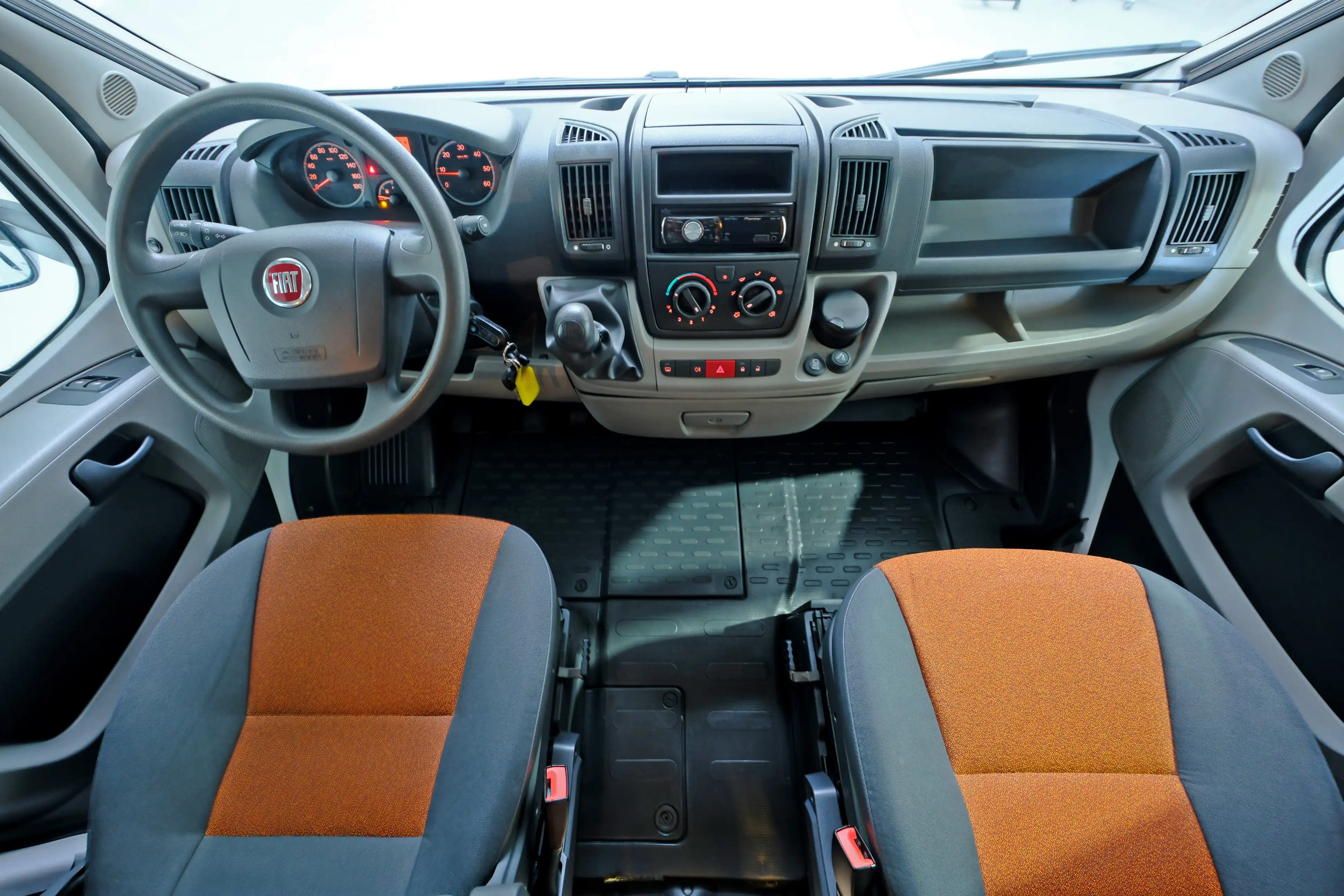 PILOTE Aventura A 650 